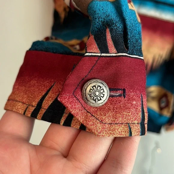 Western Aztec Blouse - Picture 3 of 5